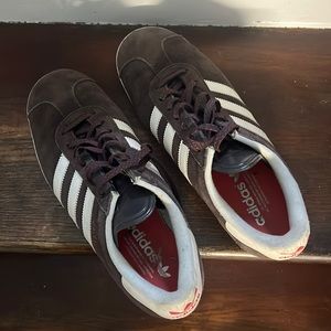 Adidas gazelle brown suade 8.5